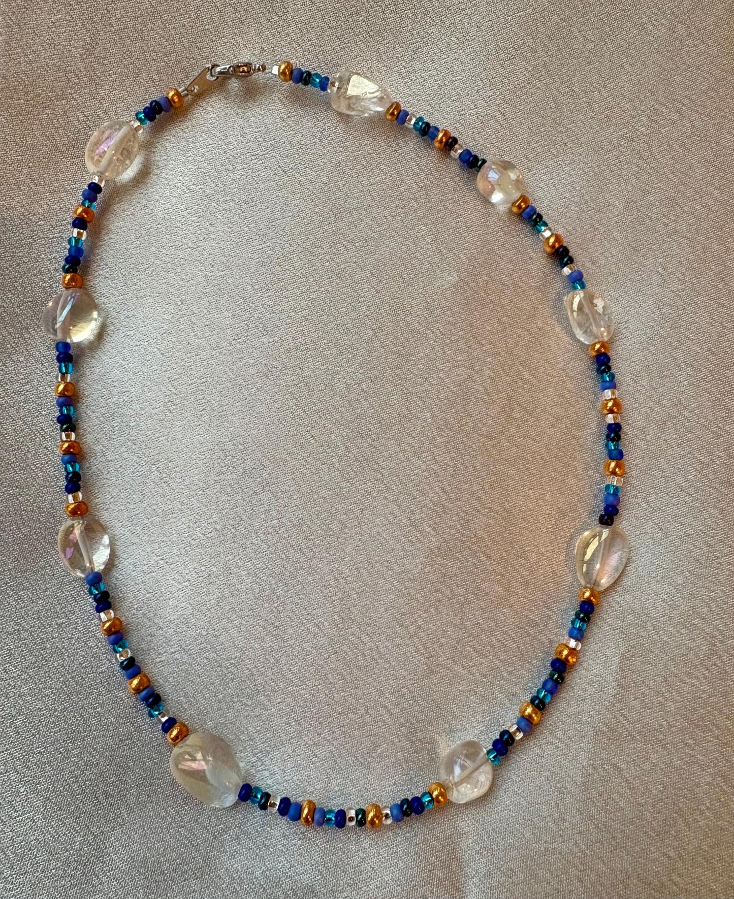 Collar de cuentas de cuarzo, 16 pulgadas, hecho a mano, joyería moderna y llamativa, cierre de langosta, regalos únicos